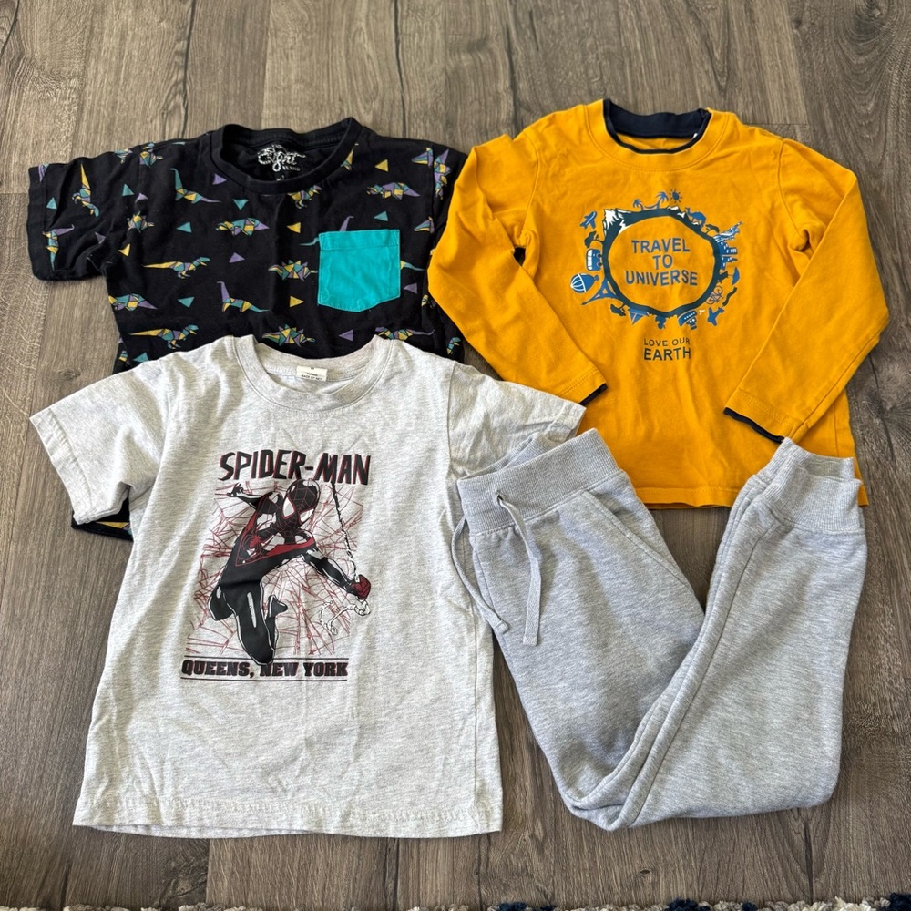 Kids Graphic T-Shirts and Sweatpants Set of 4 dinosaur Spiderman size 6 boys